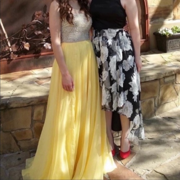 Sherri Hill Light Yellow Strapless Corset Beaded Prom Dress Sz 00 (fits like XS) - Picture 10 of 11